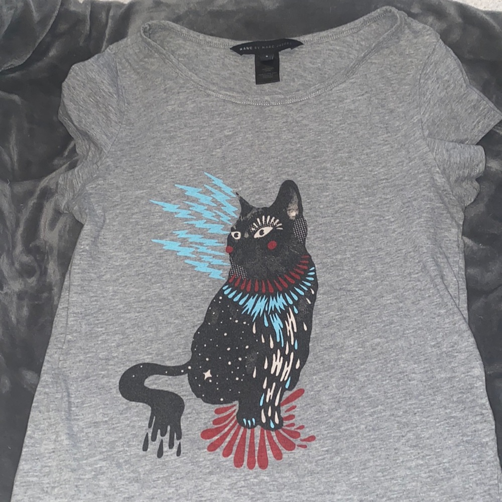 MBMJ cat graphic tee